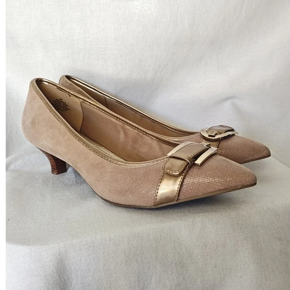 Anne Klein Muriele Pumps Rose Gold Metallic Neutral Tan Buckle Kitten Heel 9